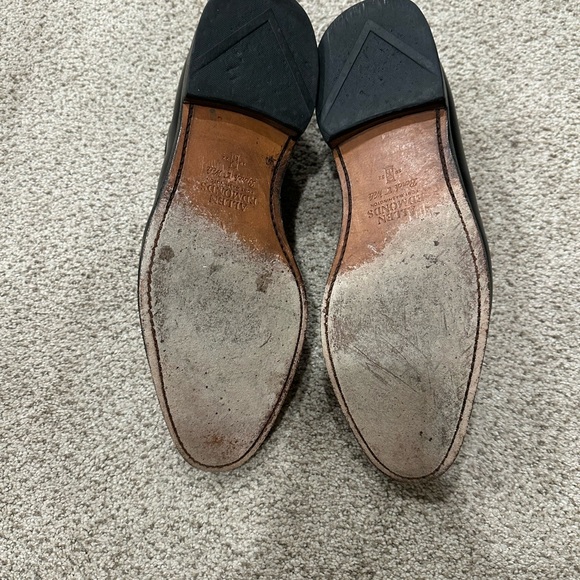 Allen Edmonds Black Oxfords Classic Leather Design - Picture 8 of 9